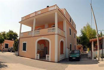 Hotel Residence Adria رودي غارغانيكو المظهر الخارجي الصورة